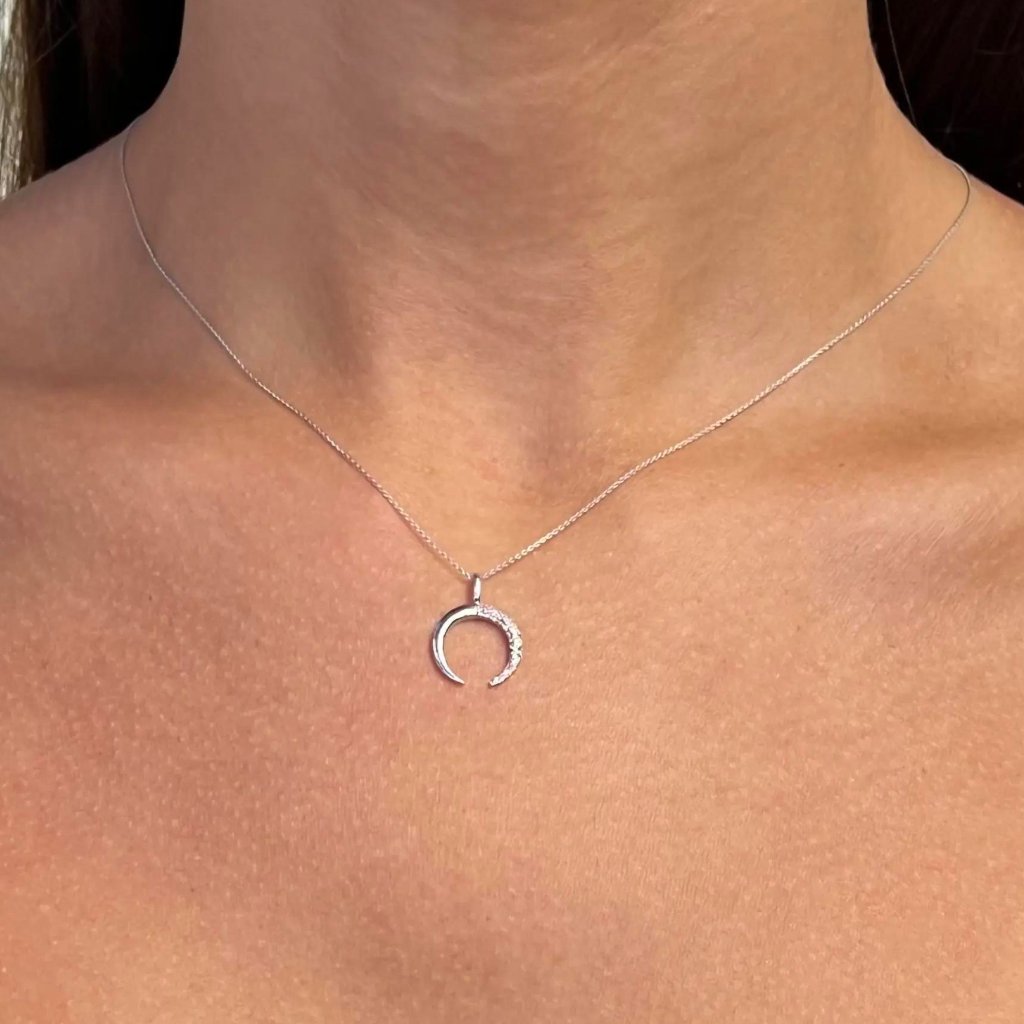 Diamond Crescent Pendant Necklace Round Cut In 14k White Gold 010cttw 702$